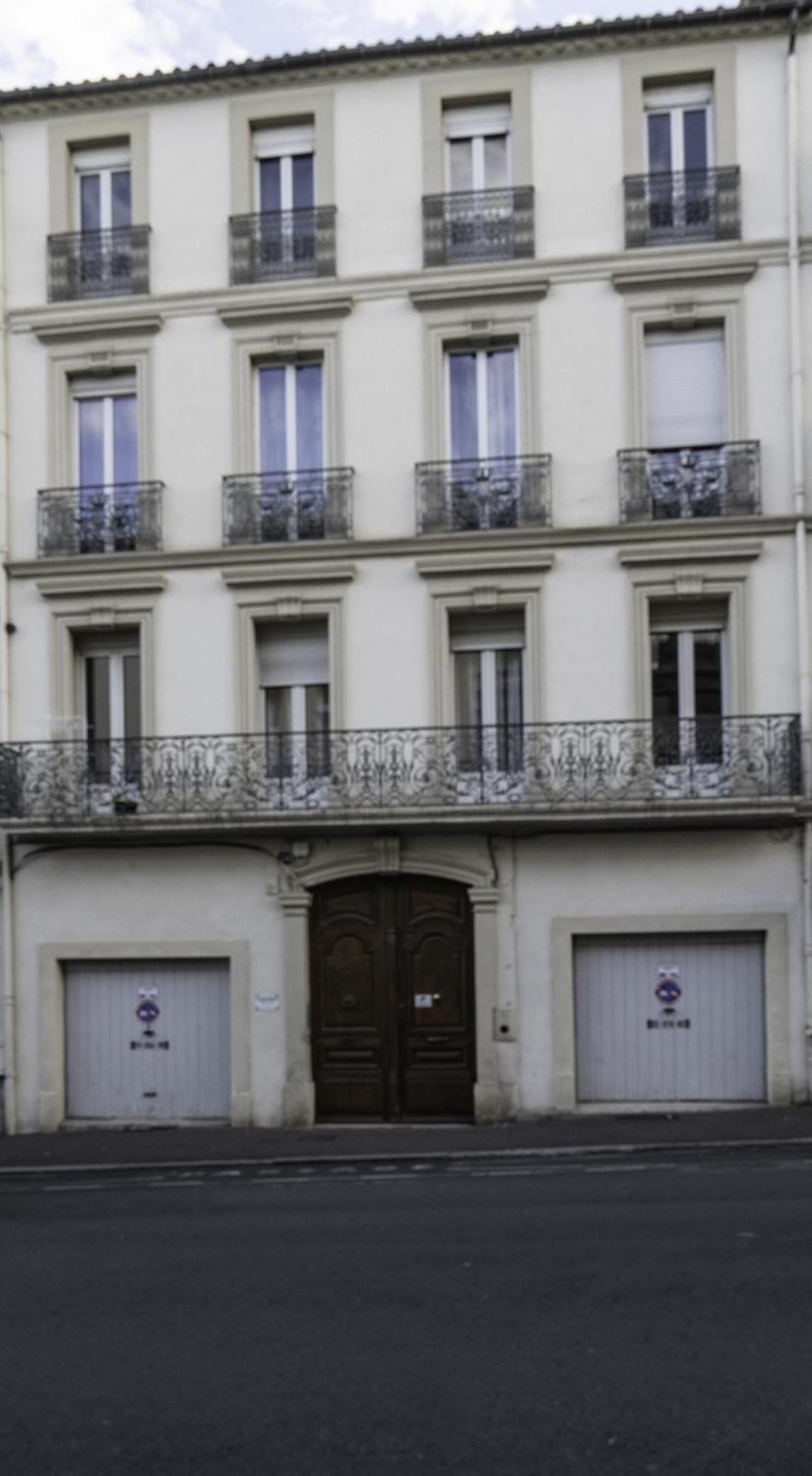 Saëns 7-T2 avec garage privé optionnel-Centre historique et plages à 16km ! Béziers Exterior foto