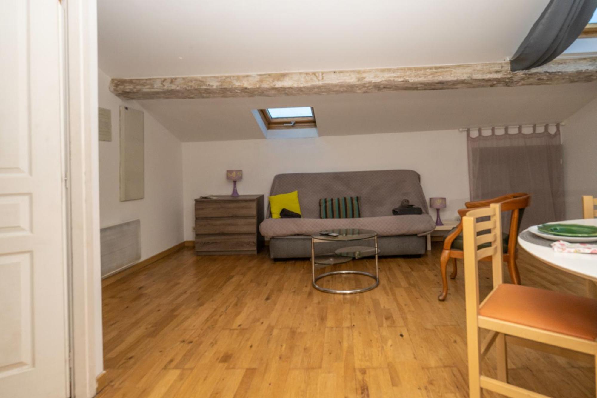Saëns 7-T2 avec garage privé optionnel-Centre historique et plages à 16km ! Béziers Exterior foto
