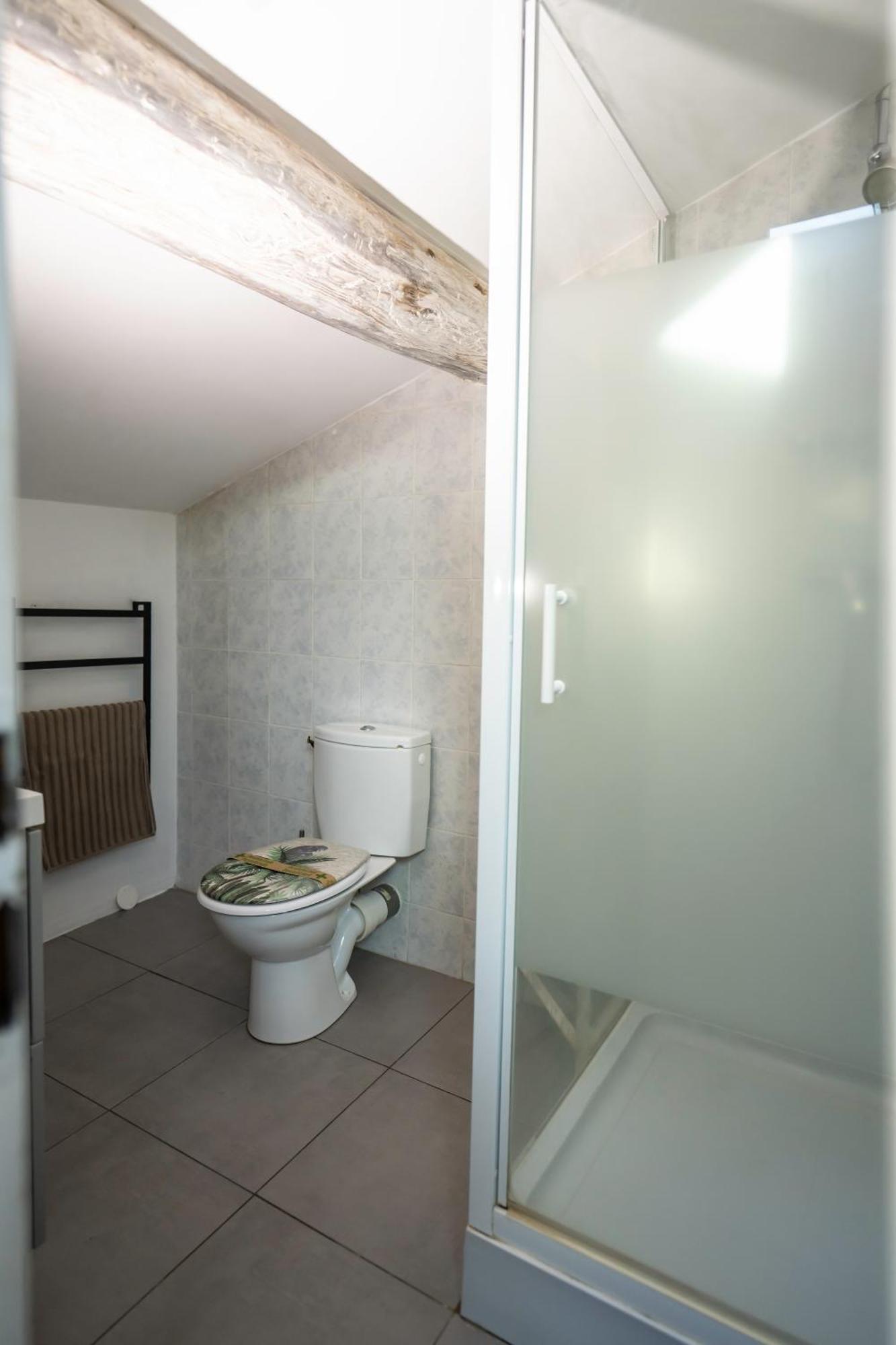 Saëns 7-T2 avec garage privé optionnel-Centre historique et plages à 16km ! Béziers Exterior foto